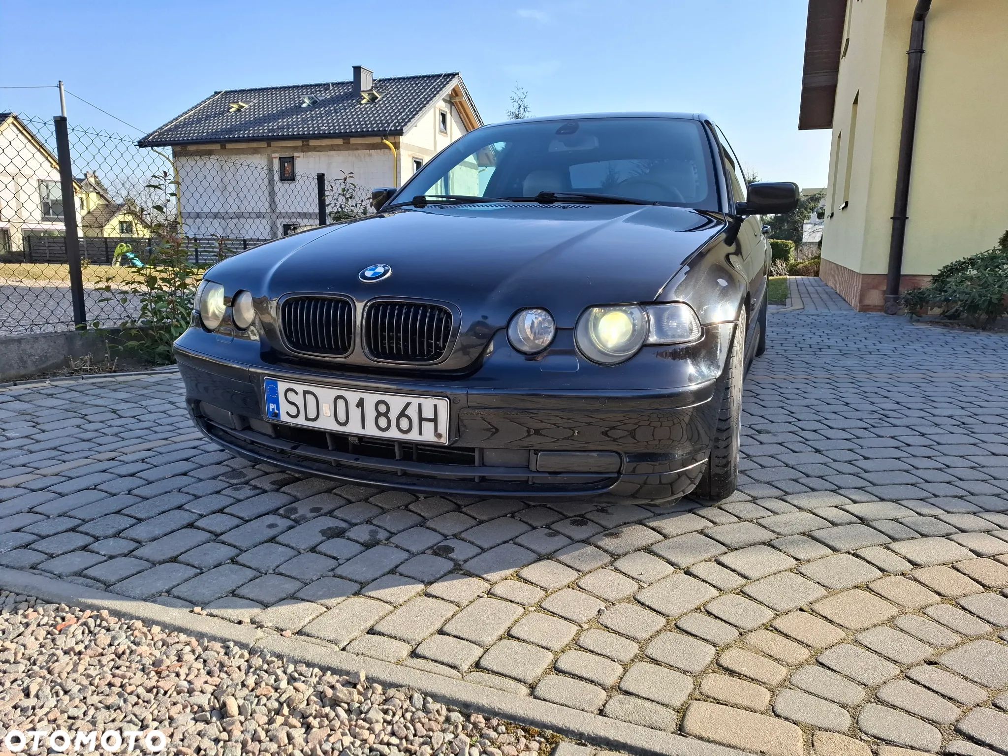 BMW Seria 3 325ti - 1