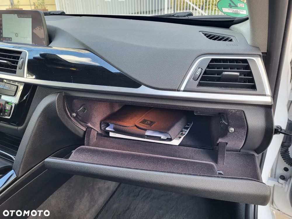 BMW Seria 3 320d Advantage - 39