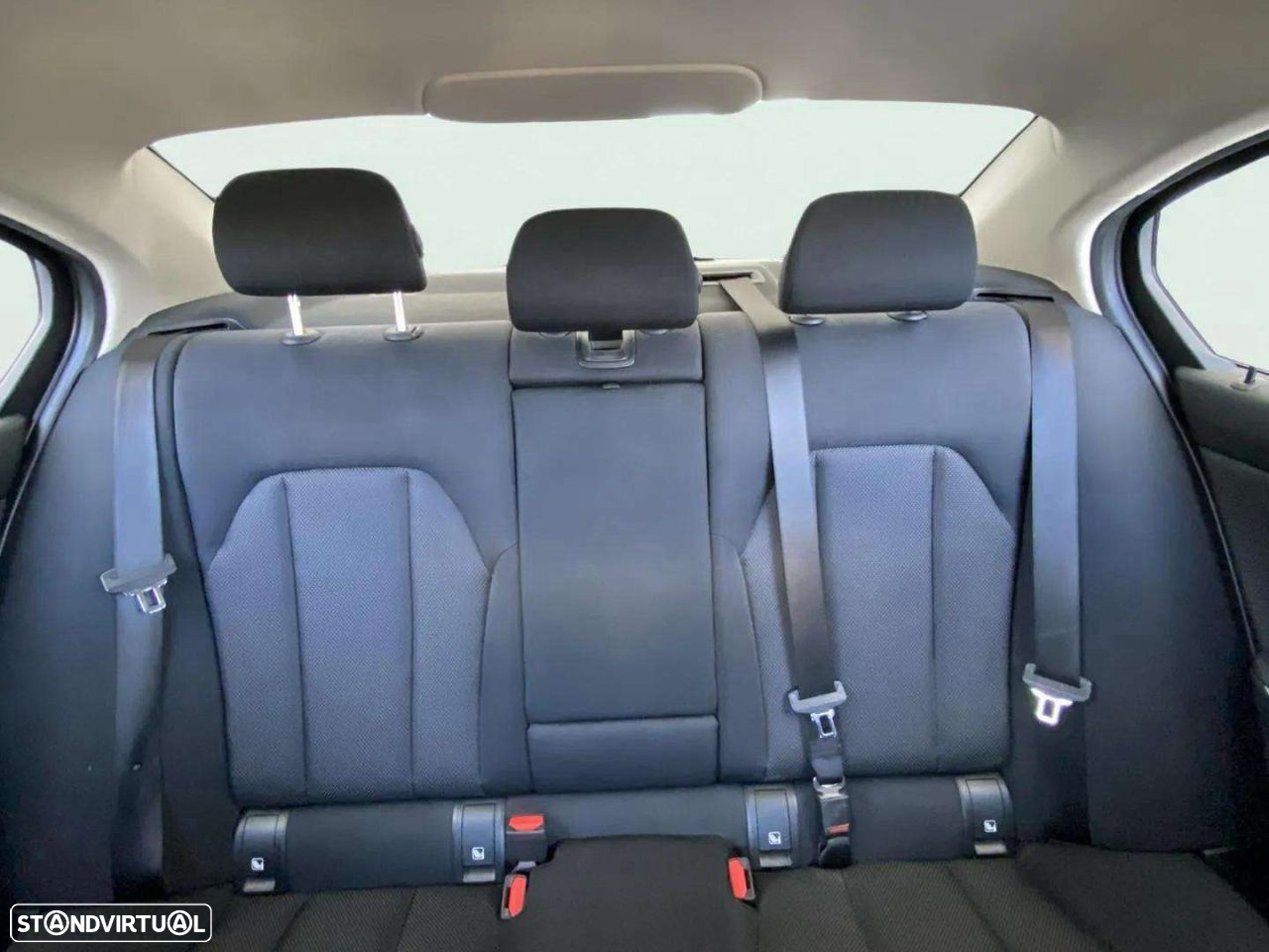BMW 330 e Touring Line Sport Auto - 12