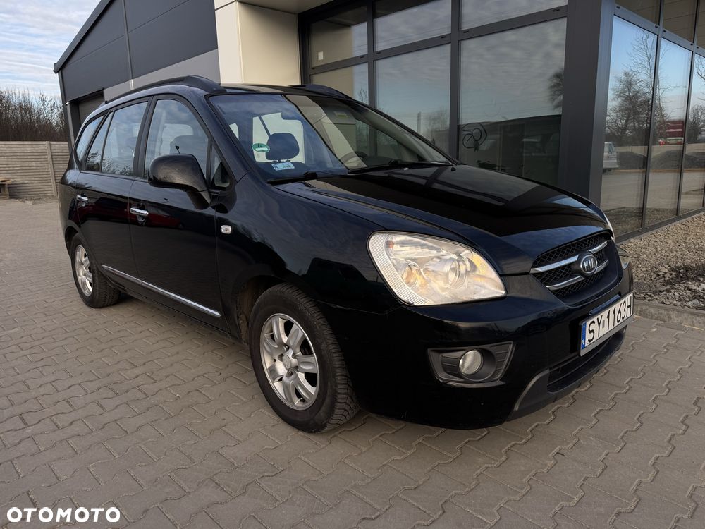 Kia Carens - 1
