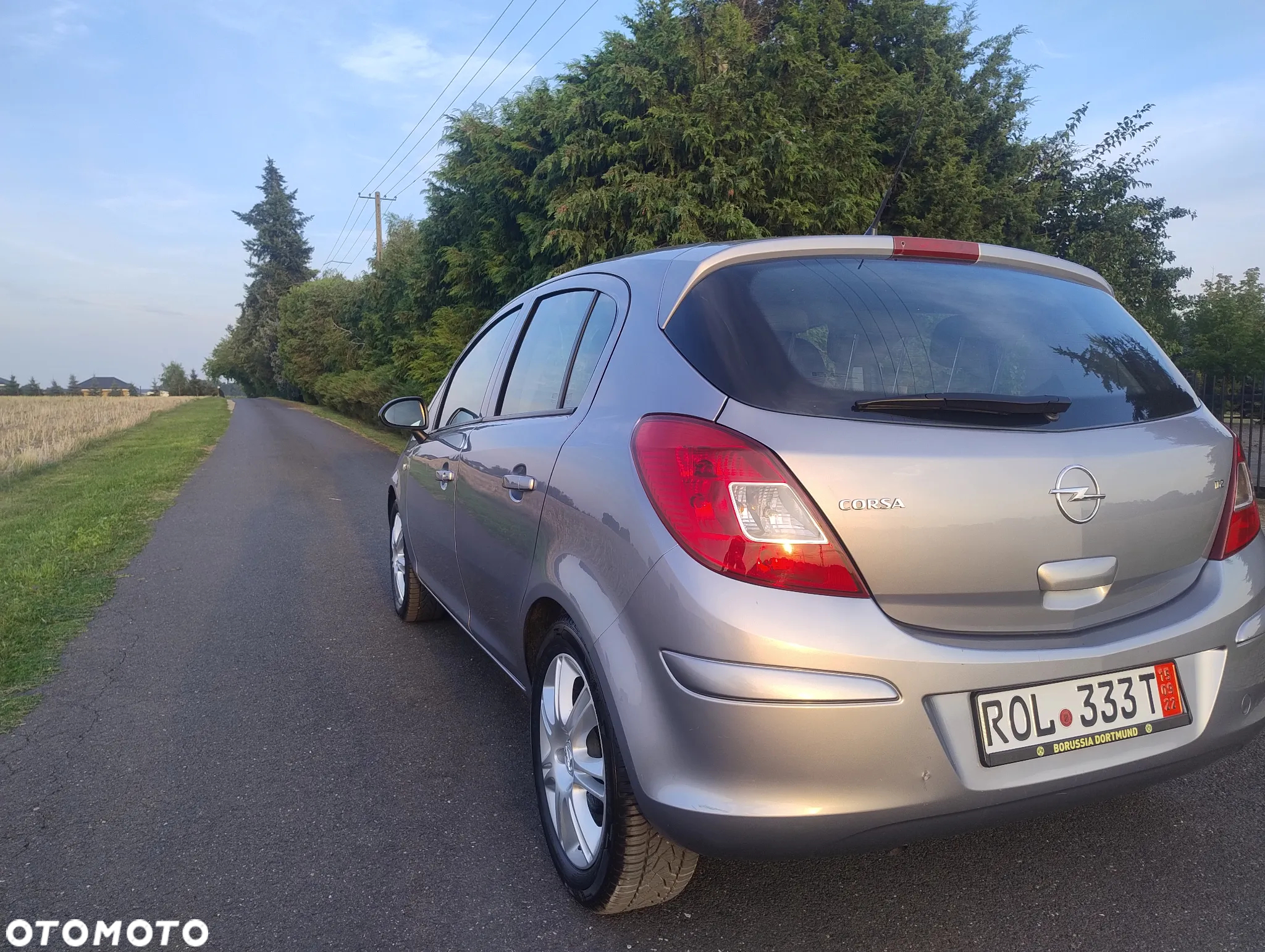 Opel Corsa 1.2 16V Cosmo - 5