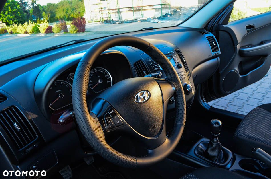 Hyundai i30 1.4 Blue Comfort - 27