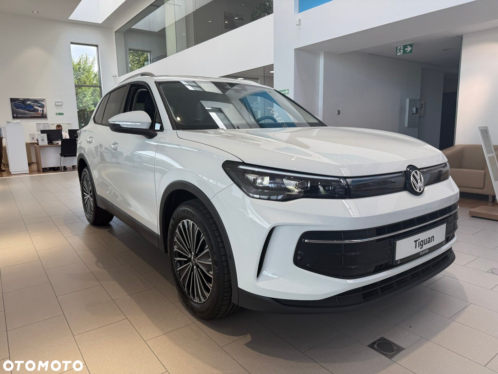 Volkswagen Tiguan - 9