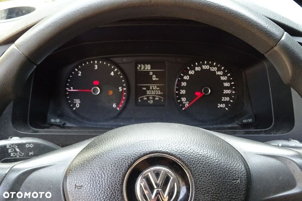 Volkswagen Transporter 2.0 TDI manual furgon serwisówka Sprowadzony - 11
