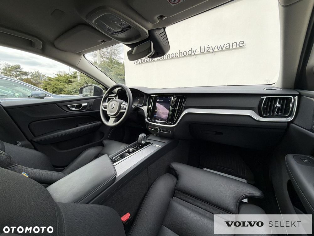 Volvo V60 Cross Country - 14