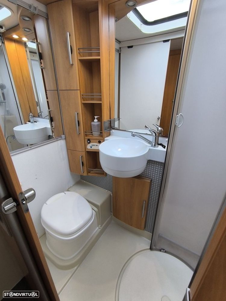 Hymer Classe B B614 Nacional (AL-KO) - 13