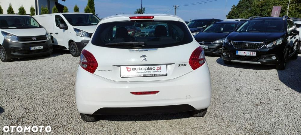 Peugeot 208 - 9