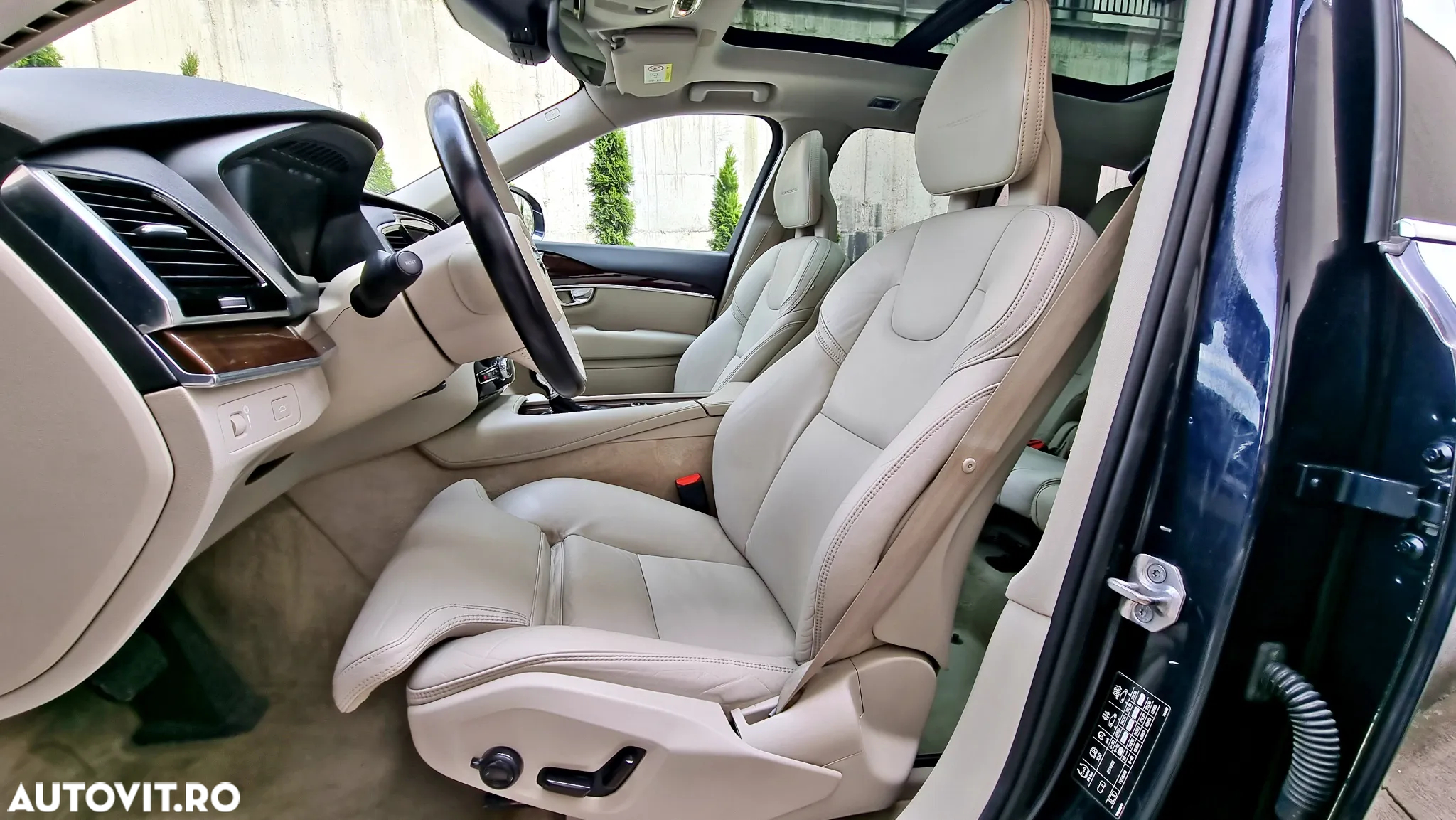 Volvo XC 90 D5 AWD Geartronic Inscription - 5