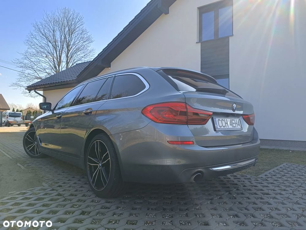 BMW Seria 5 525d Luxury Line sport - 7