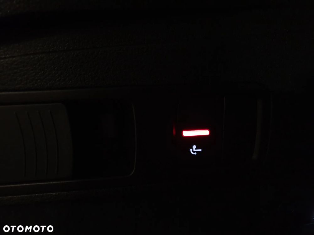 Audi Q5 40 TDI quattro S tronic S line - 35