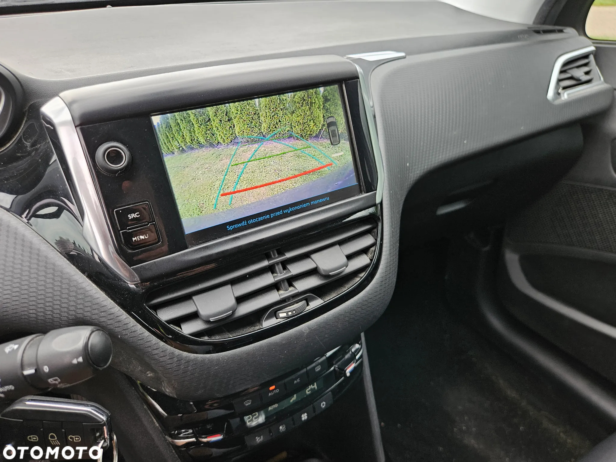 Peugeot 2008 1.2 PureTech Allure S&S - 17