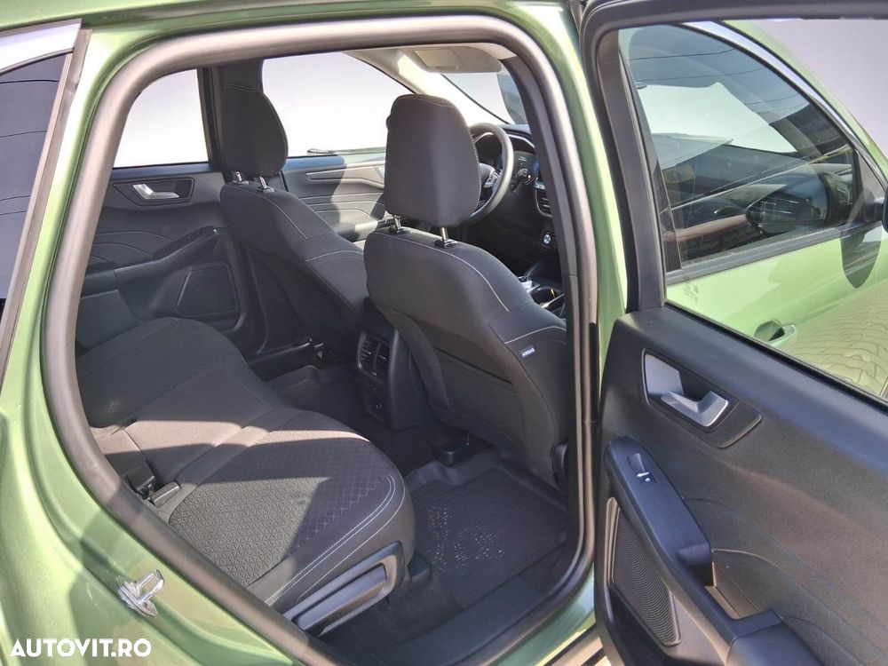 Ford Kuga - 10