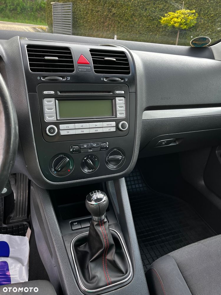 Volkswagen Golf 1.6 Goal - 16