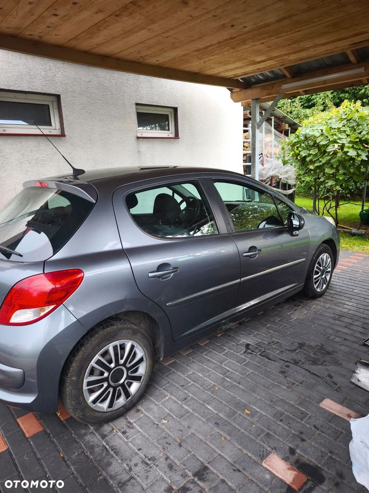 Peugeot 207 1.6 HDi Active - 4