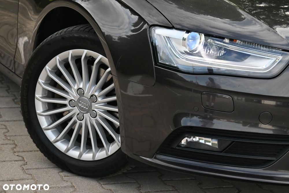 Audi A4 Avant 2.0 TFSI quattro S tronic S line Sportpaket - 25