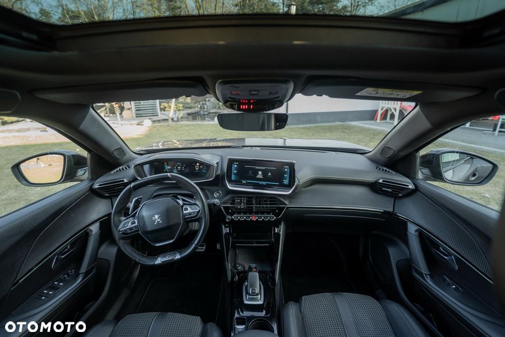 Peugeot 2008 BlueHDi 130 EAT8 GT Pack - 30