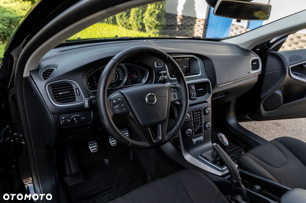 Volvo V40 D2 Momentum - 31