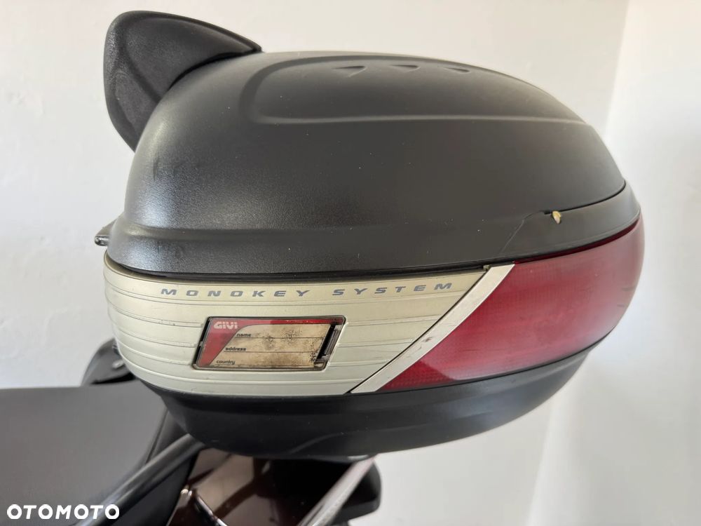 Yamaha FJR - 36