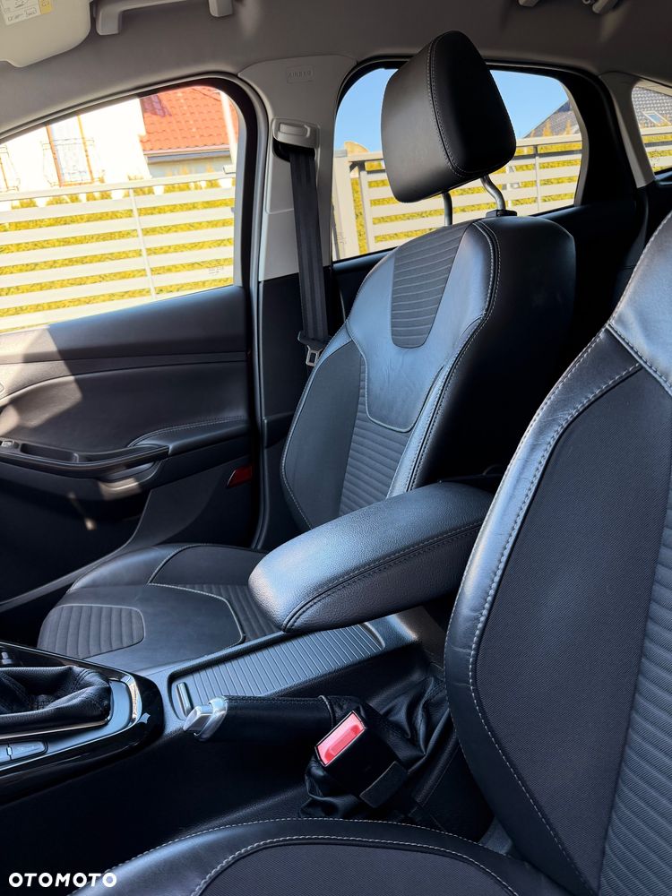 Ford Focus 1.5 EcoBoost Titanium ASS - 18