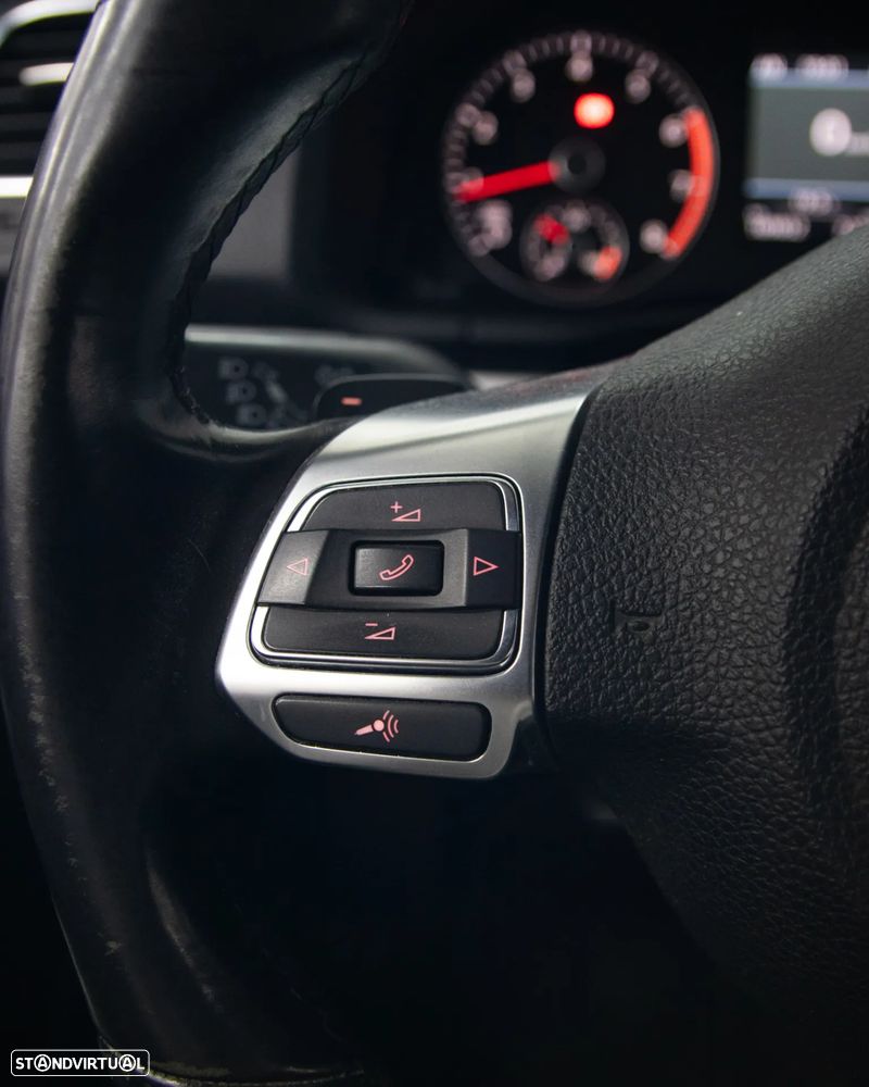 VW Scirocco 2.0 TSI DSG - 46