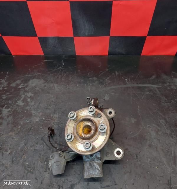 Manga De Eixo Frente Esquerda Mercedes-Benz Vito Caixa (W447) - 1