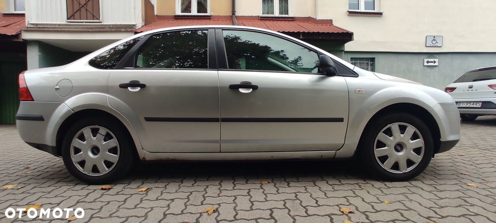 Ford Focus - 8