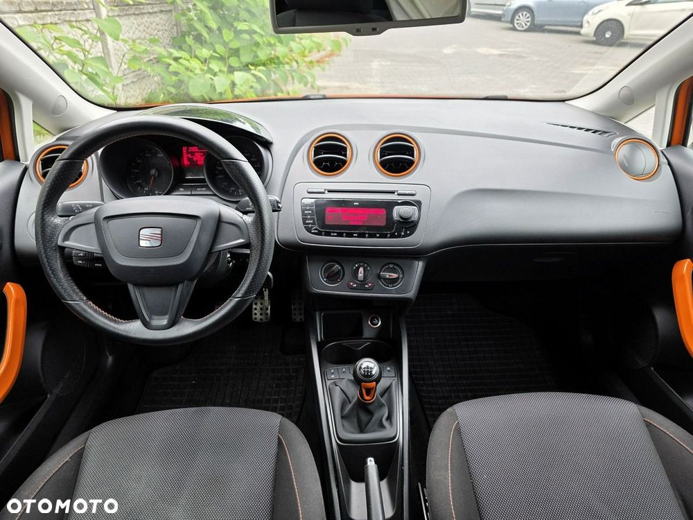 Seat Ibiza SC 1.6 16V Sport - 13