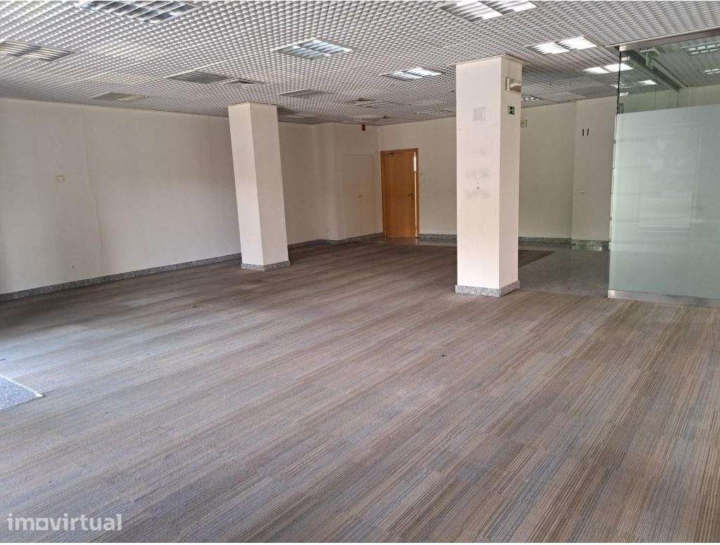 LOJA PARA VENDA NO CENTRO DA MEALHADA - Grande imagem: 5/5