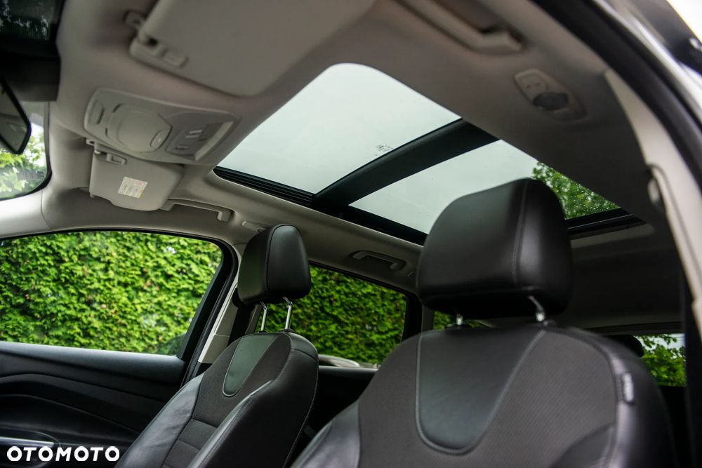 Ford Kuga 2.0 TDCi 4x4 Titanium - 17