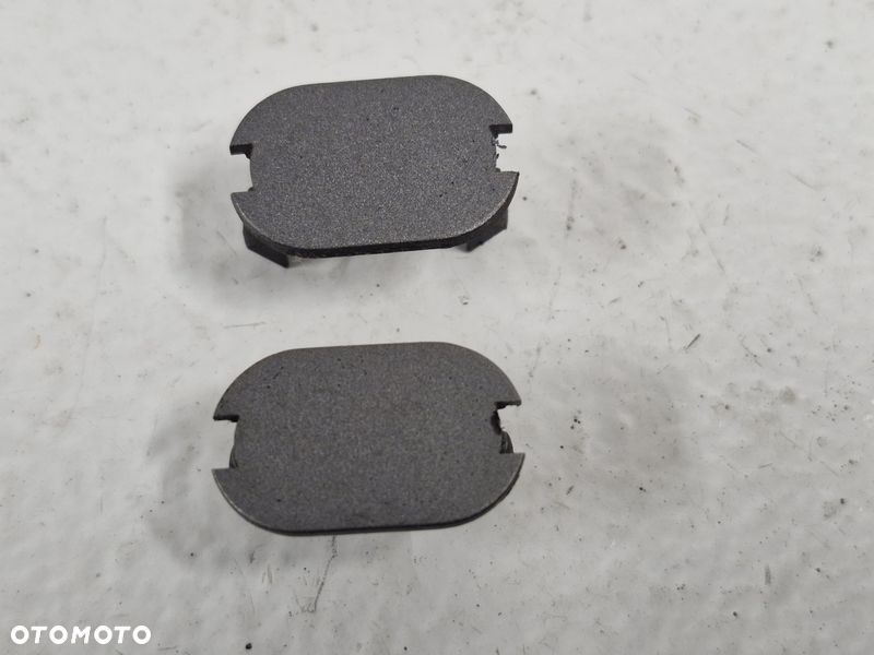 FIAT 500X ZAŚLEPKA NAKŁADKI OSŁONY RELINGU DACHOWEGO 2 SZT - 2