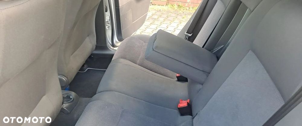 Volkswagen Polo - 13