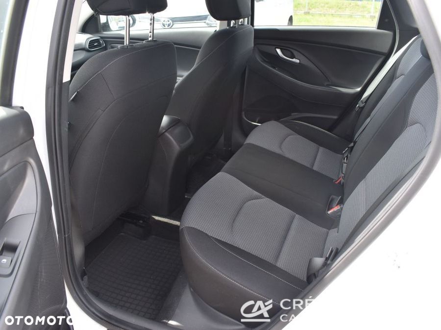 Hyundai i30 1.5 DPI Modern - 11