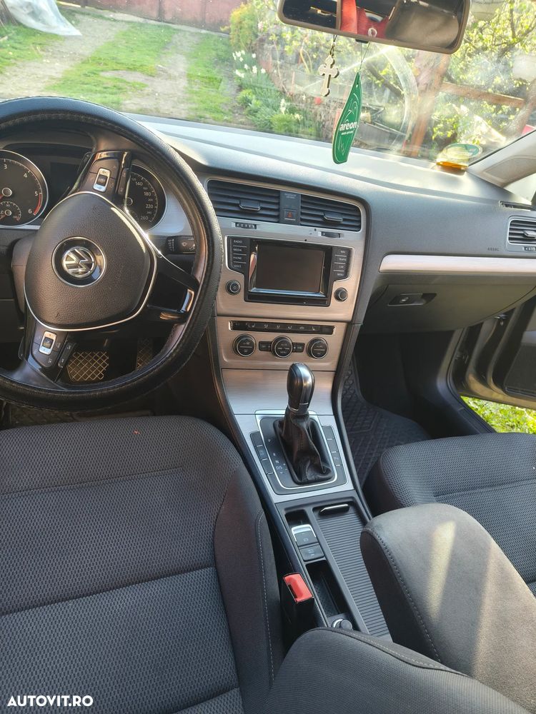 Volkswagen Golf 1.6 TDI BlueMotion Technology DSG Comfortline - 12