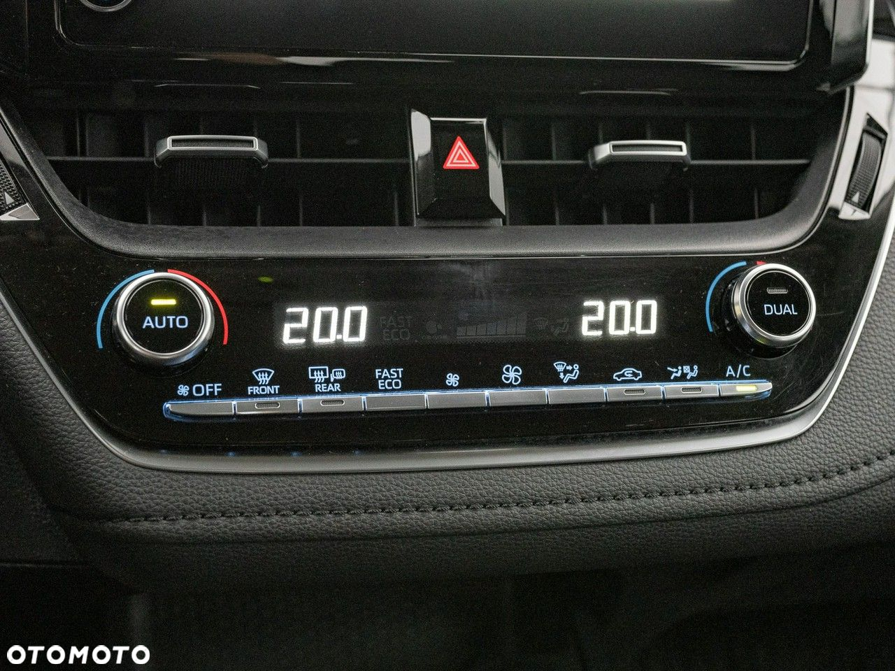 Toyota Corolla 1.5 Comfort - 21