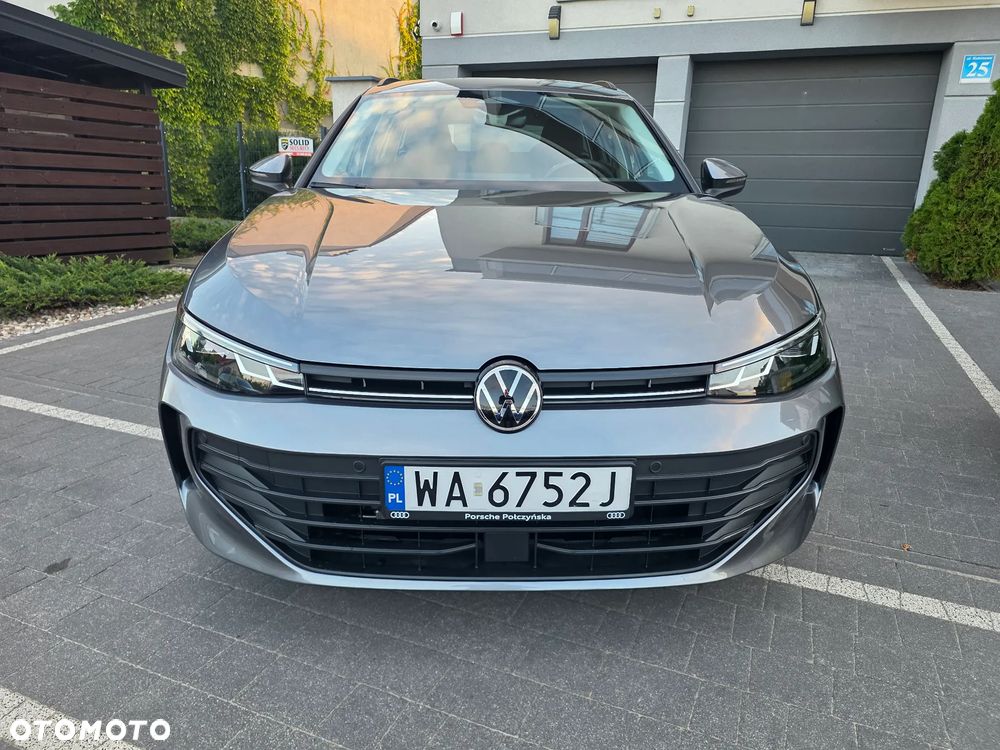 Volkswagen Passat - 4