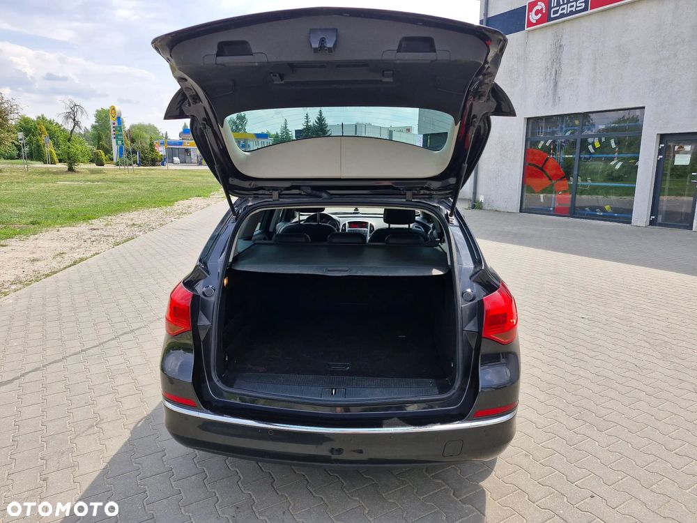 Opel Astra 1.4 T Sport EU6 - 14