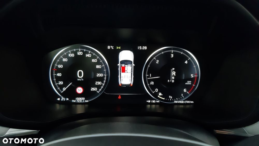 Volvo XC 60 D5 AWD Momentum - 20