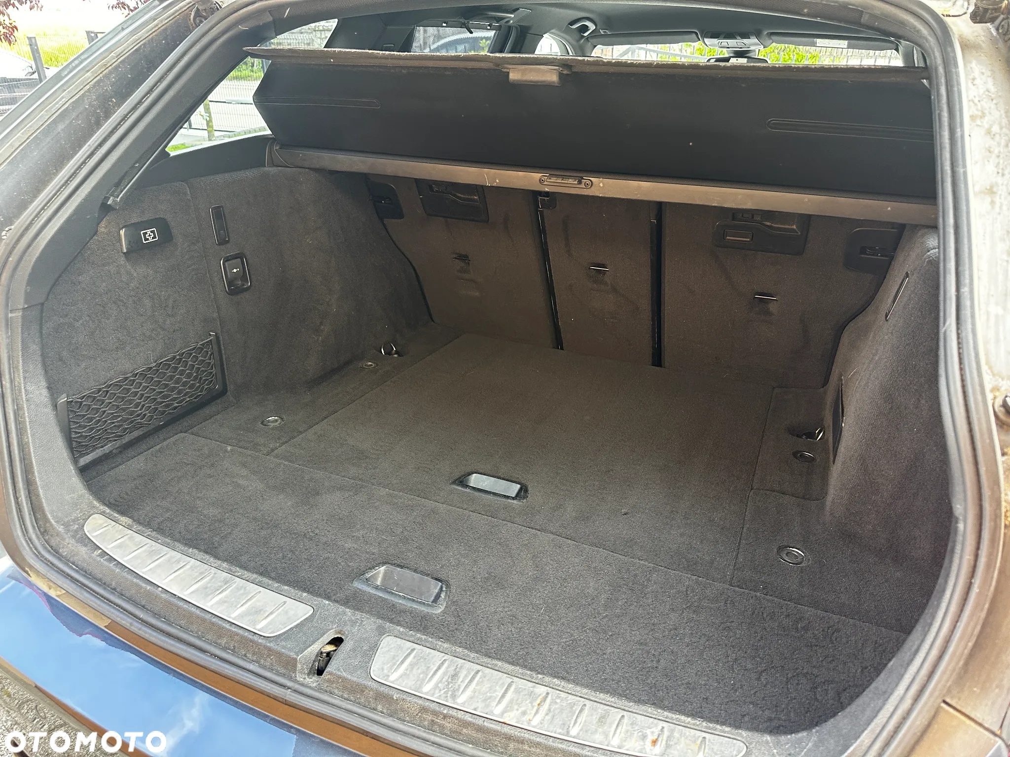 BMW Seria 3 318d Touring Edition M Sport Shadow - 10