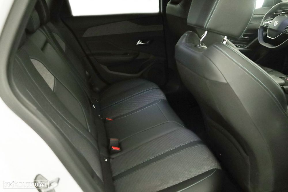 Peugeot 308 1.6 Hybrid Allure Pack e-EAT8 - 23