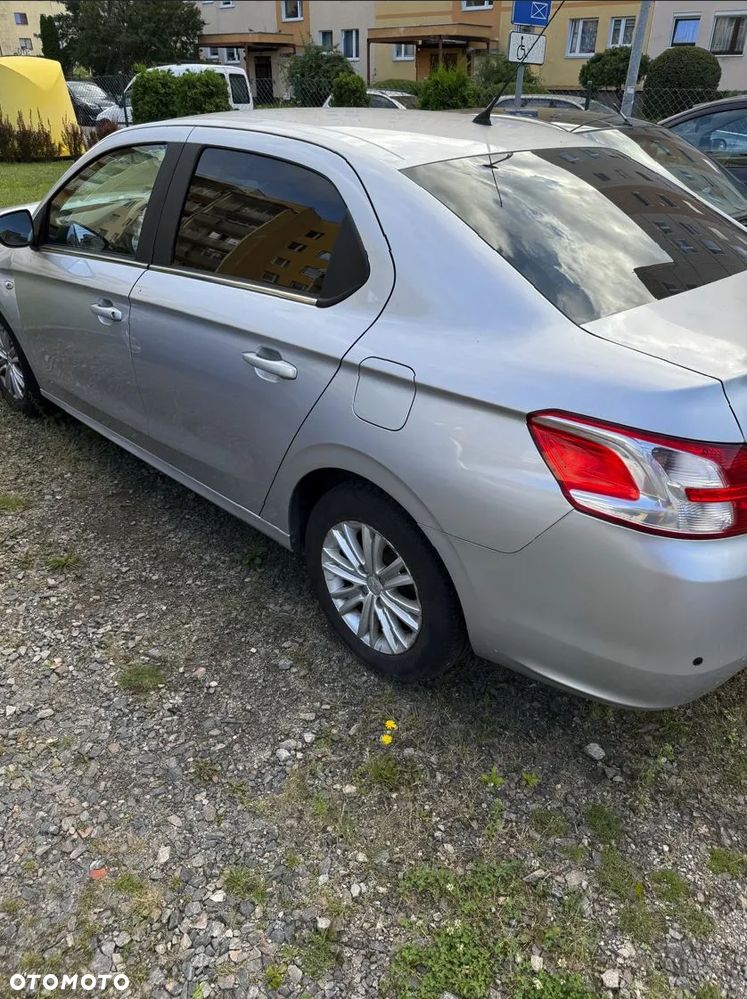 Peugeot 301 - 6