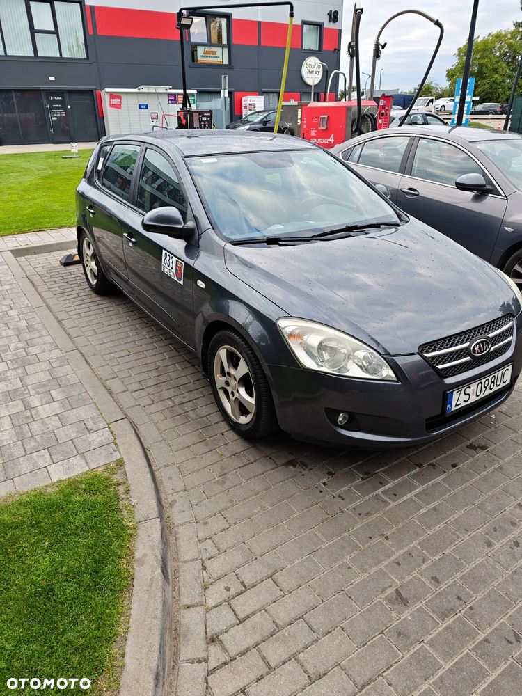 Kia Ceed 1.6 CRDi EX - 2