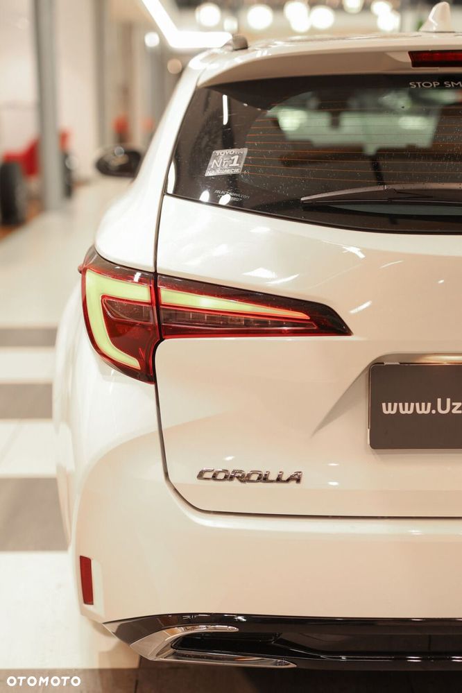 Toyota Corolla 1.8 Hybrid Comfort - 26