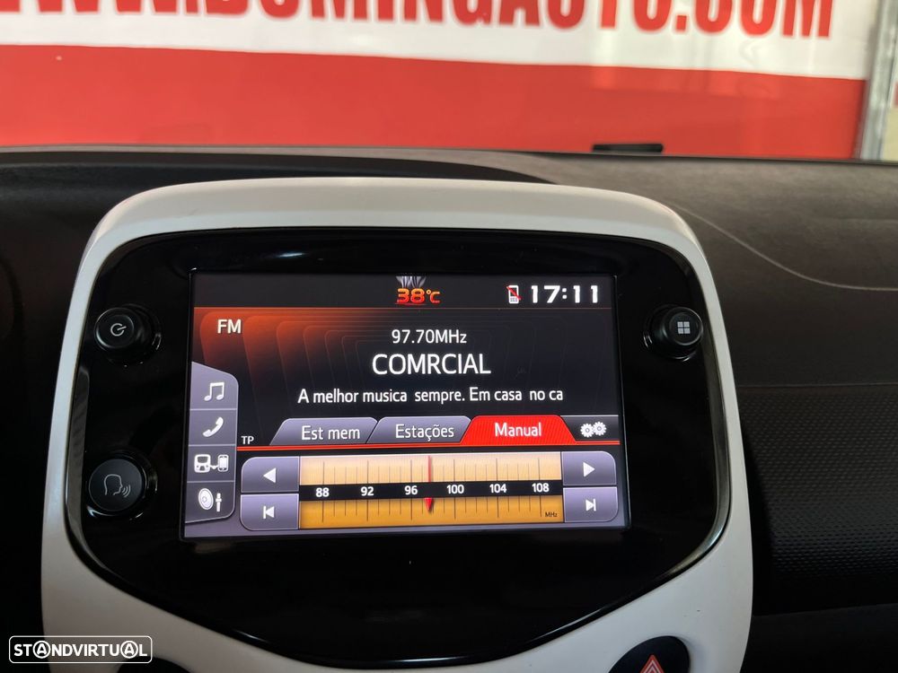 Citroën C1 1.2 VTi Shine — fotografia 9