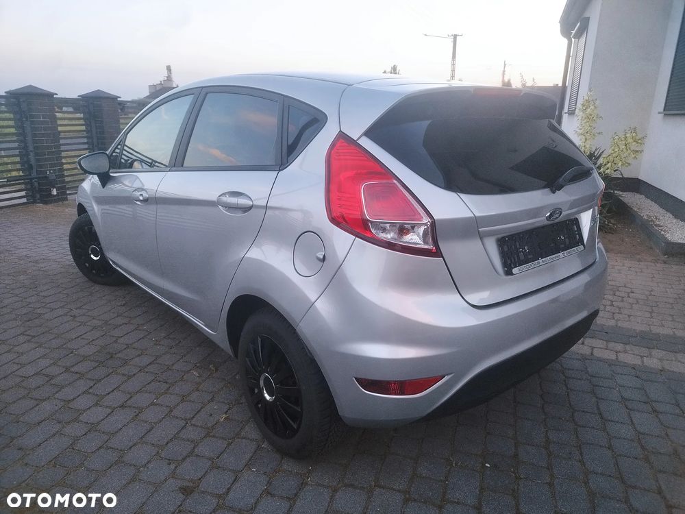 Ford Fiesta 1.25 Celebration - 5