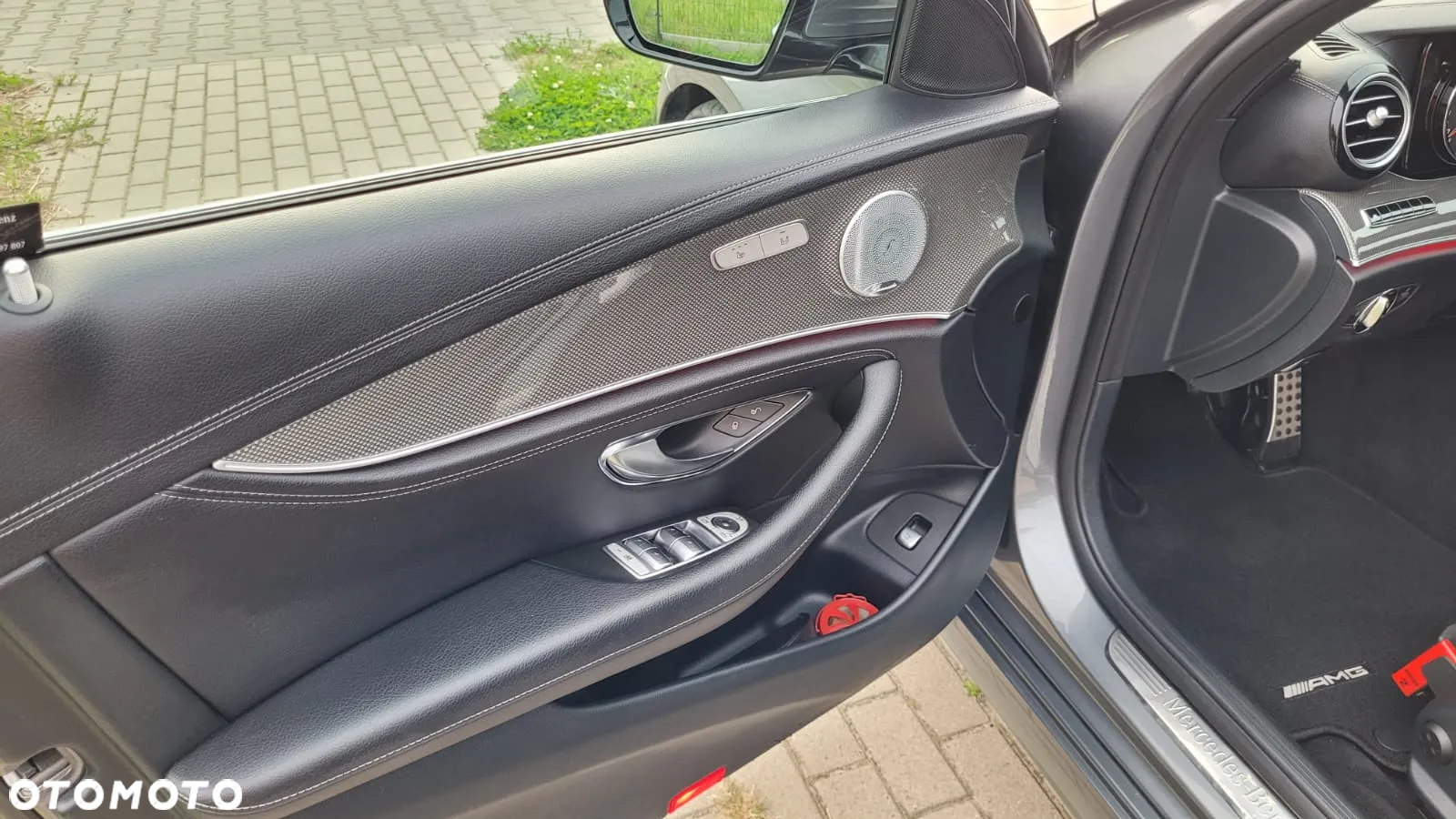 Mercedes-Benz Klasa E 220 d 9G-TRONIC - 12