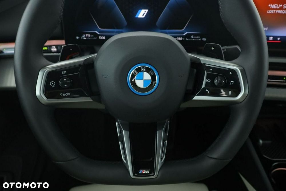 BMW Seria 5 530e PHEV M Sport - 22