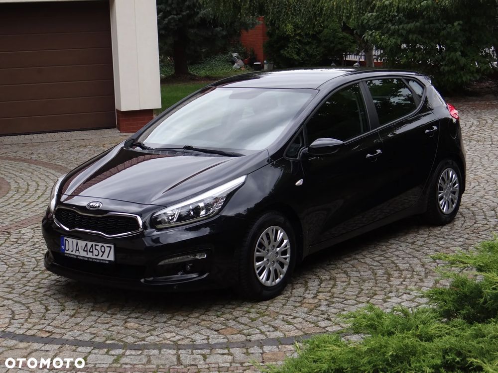 Kia Ceed 1.4 CVVT Attract - 4