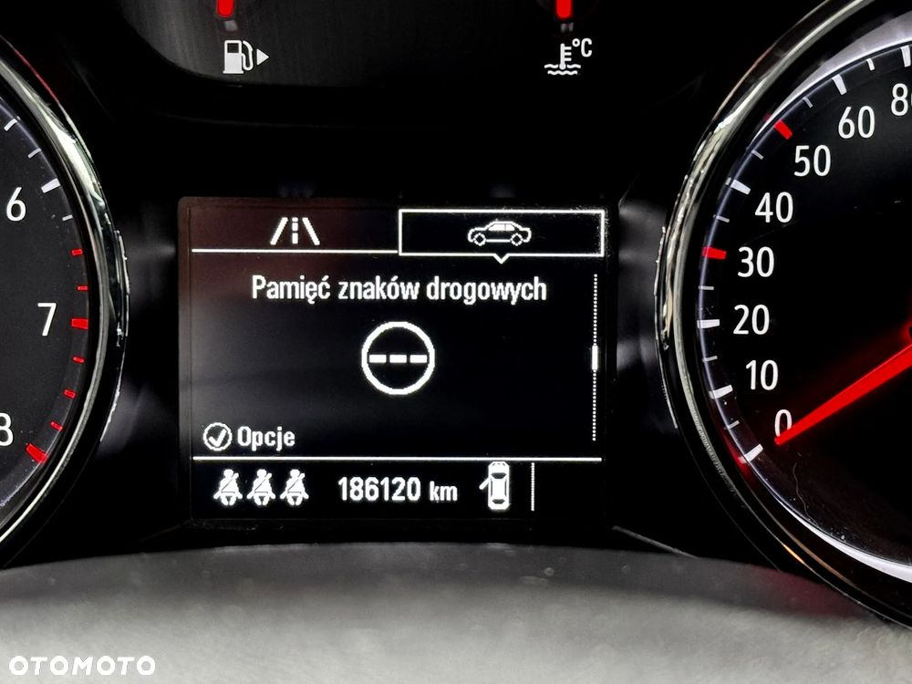 Opel Astra - 16