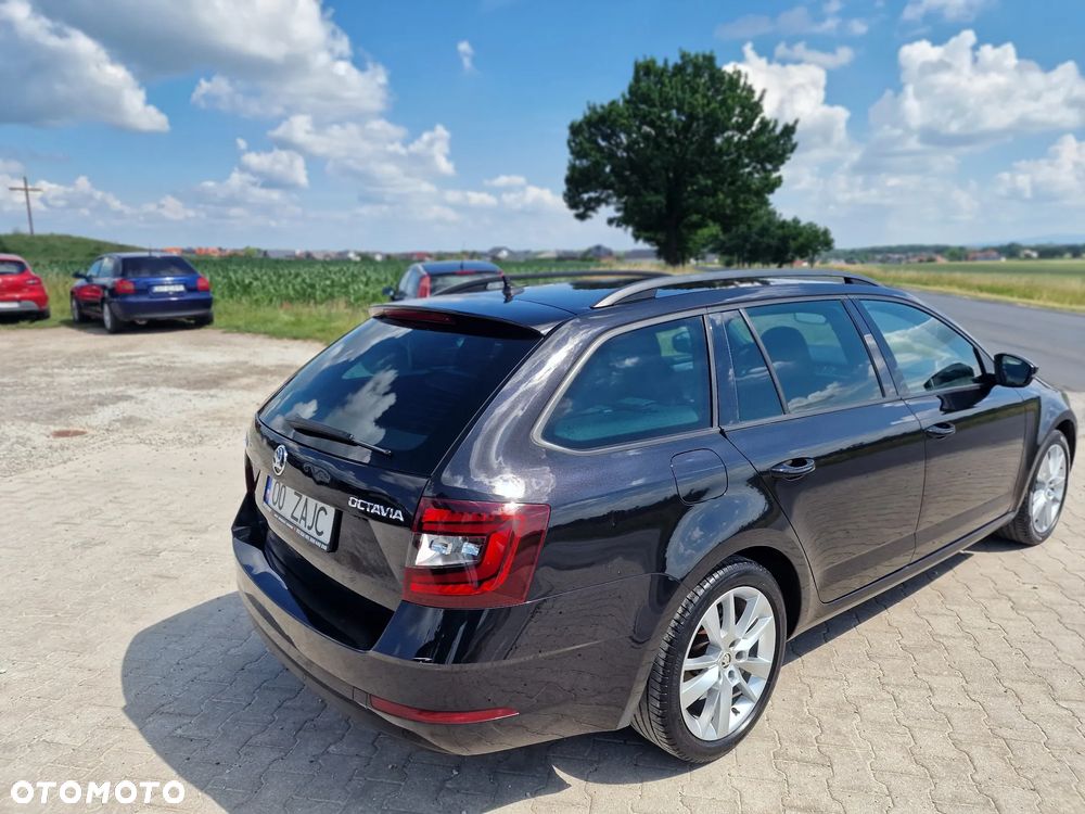 Skoda Octavia 2.0 TDI Sport Edition - 9