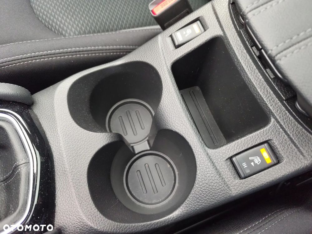 Nissan Qashqai 1.3 DIG-T N-Connecta EU6d - 23